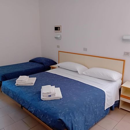 Hotel Serafini Misano Adriatico Exteriér fotografie